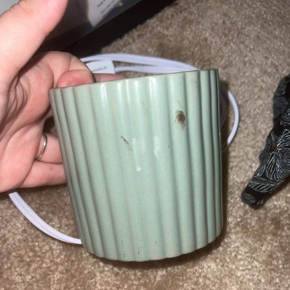 Wax warmer
